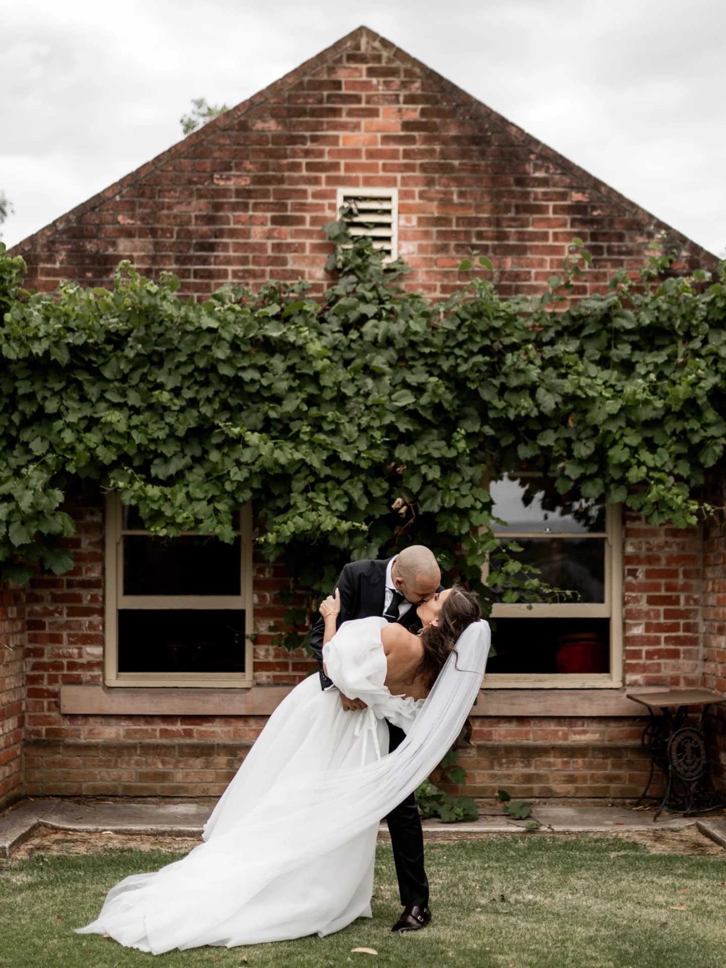 Oliver's White Hill Estate is a McLaren Vale homestead offering dry hire wedding ceremonies and receptions in their rustic barn as well as boutique accommodation.
