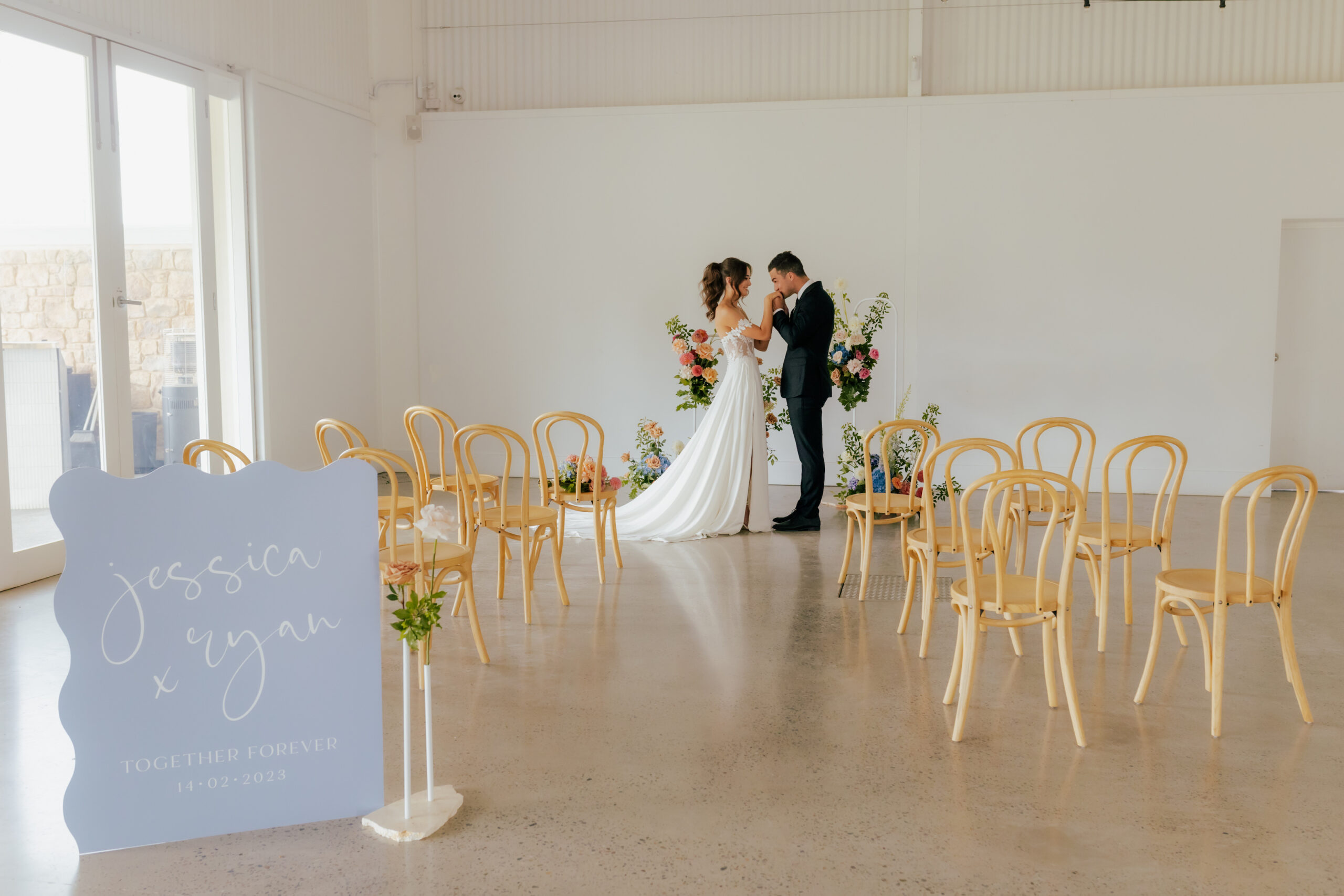 A slice of Tuscany hidden on the Fleurieu, Lloyd Brothers is a classic white, modern and fresh venue breathing fresh air into a sea of rustic nostalgia, hidden amongst the grapevines and olive trees of McLaren Vale.