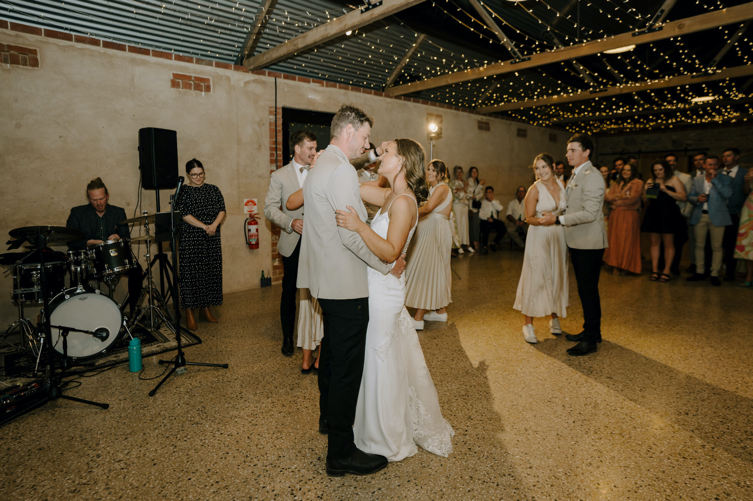 Barns of Freeling, Barossa Valley Barn, Event and Wedding Venue offering a beautiful indoor and outdoor spaces for ceremony and reception and accommodation. All fully flexible in both catering and drinks.