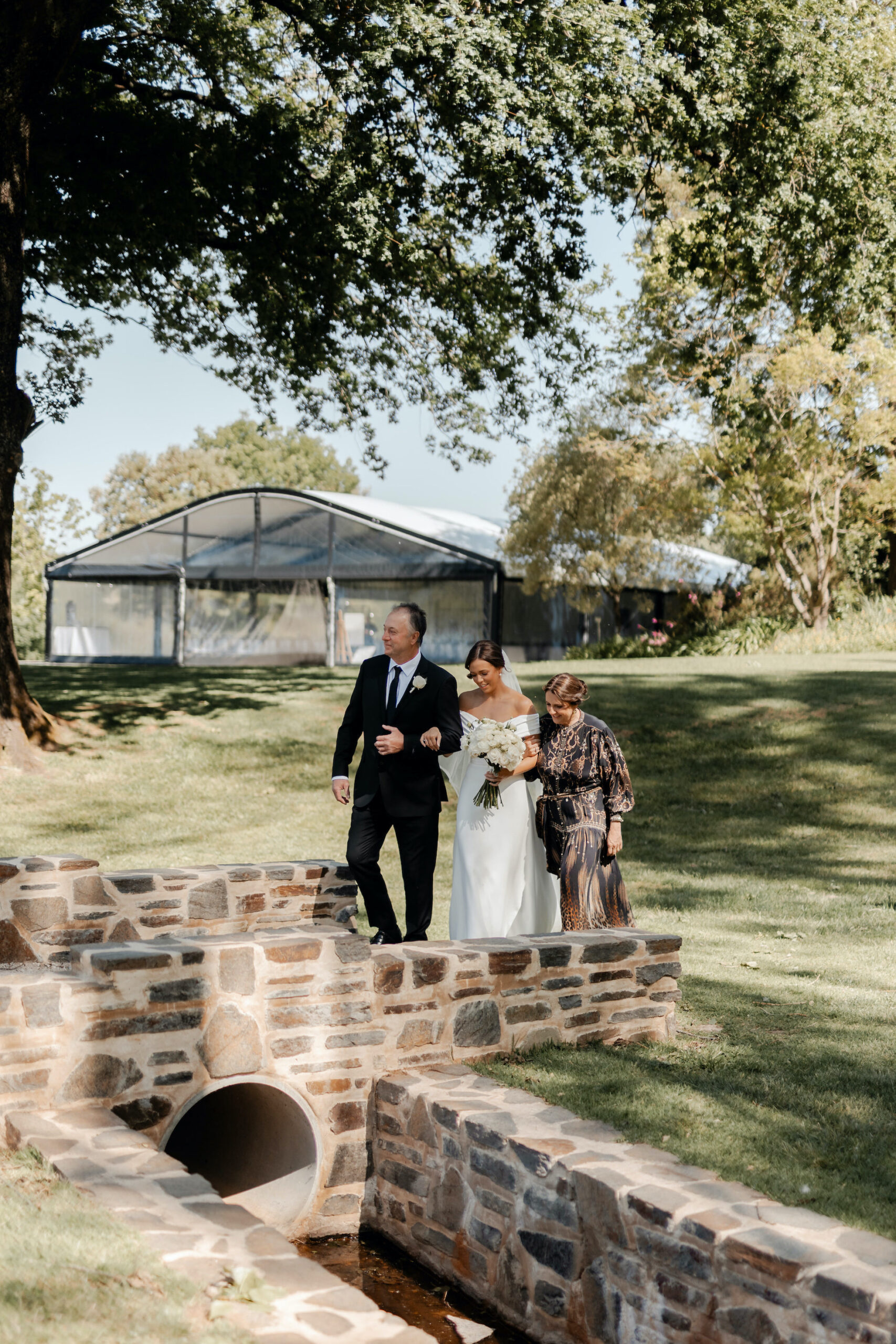 Historic Cobb’s Hill Estate, a full-service Adelaide Hills winery venue surrounded by botanic gardens, with space for marquees it is ideal for weddings and other private functions.