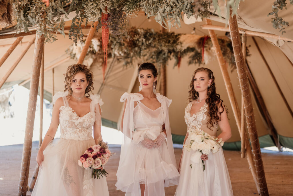 Fleurieu in the Flinders styled bridal shoot by Tipi Lane, She Sews and Liv Sienne - Wilmington, Flinders Ranges