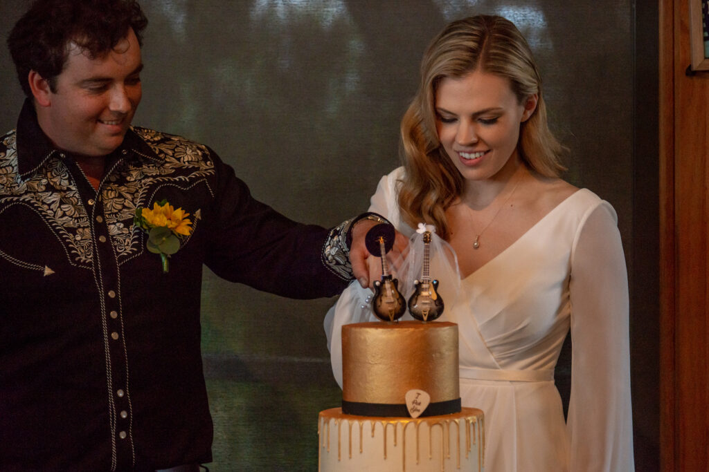 M&R Real Wedding - Paracombe Perry Adelaide Hills Pear Orchid and Cellar Door now offering weddings. Just 15 minutes from Tea Tree Gully in South Australia this rustic venue is ideal for unique and relaxed couples