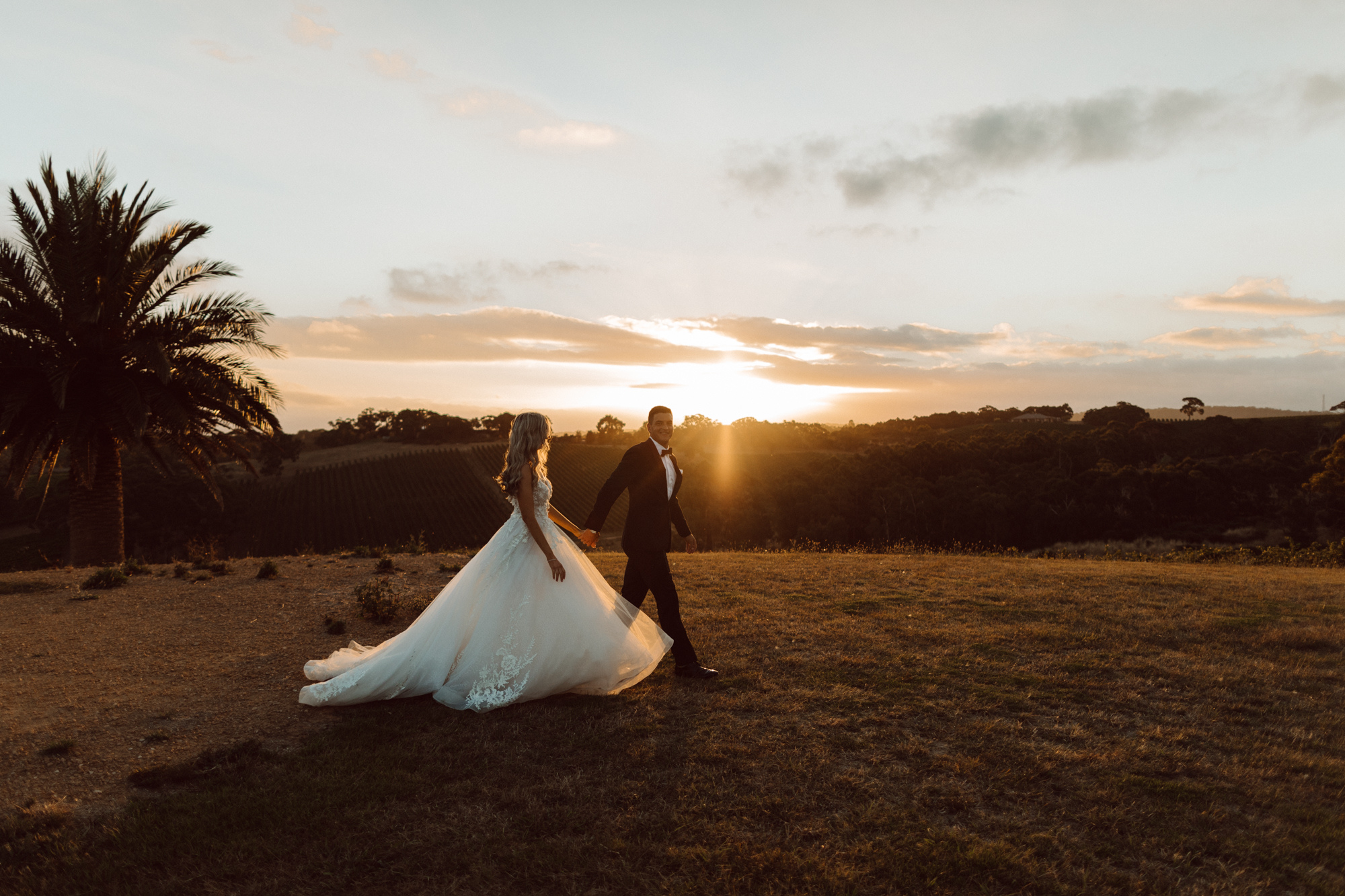 A heritage barn venue set amongst the rolling hills and vineyards of the Adelaide Hills, Longview is a spacious yet intimate wedding venue in Macclesfield with on-site accommodation, day spa and food and beverage packages to suit.