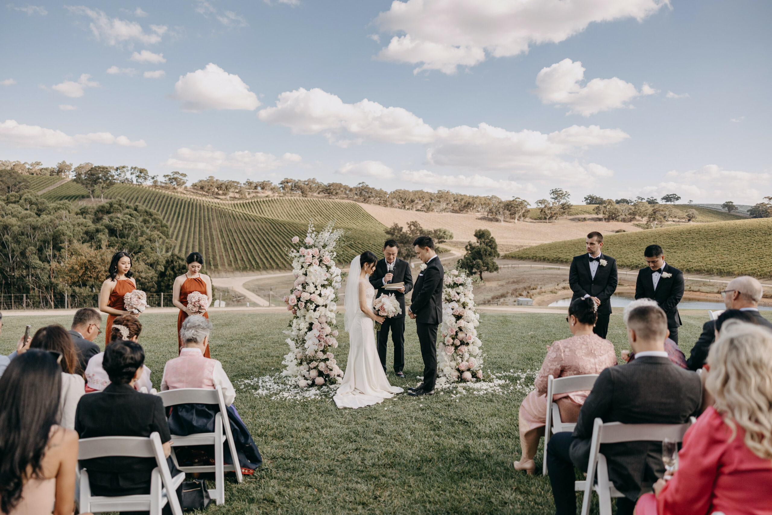 A heritage barn venue set amongst the rolling hills and vineyards of the Adelaide Hills, Longview is a spacious yet intimate wedding venue in Macclesfield with on-site accommodation, day spa and food and beverage packages to suit.