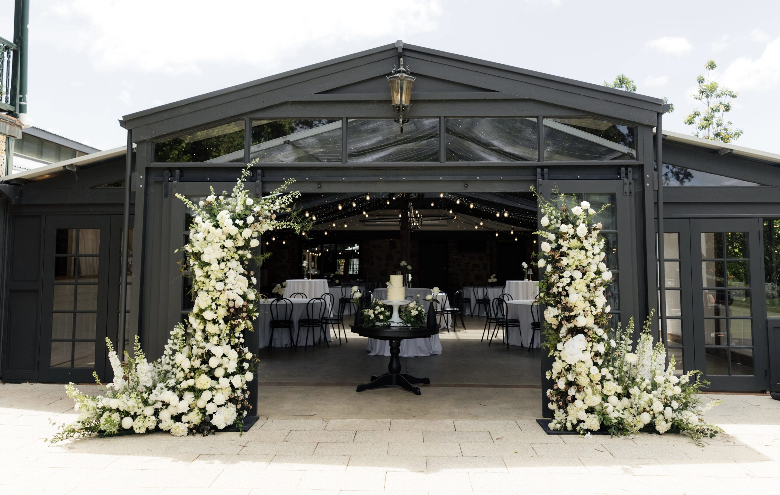 One of the first bespoke Adelaide Hills wedding venues, Hazelmere Homestead is a private estate with 3 acres of stunning gardens which surround their magnificent heritage homestead, pavilion events space and boutique accommodation.