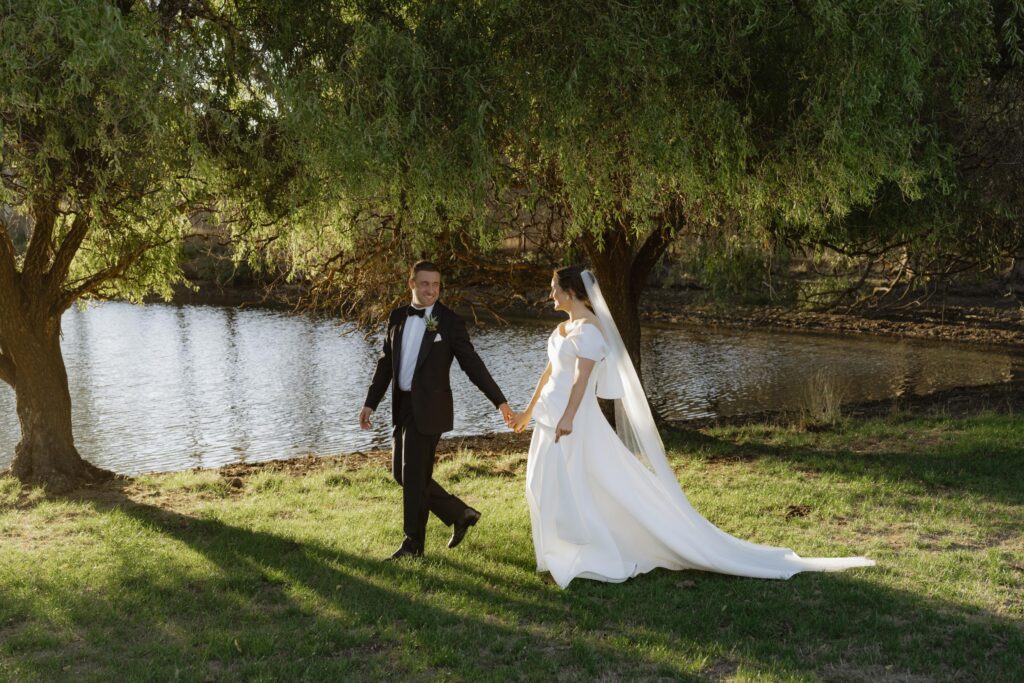 Located in the heart of the picturesque Adelaide Hills, Anvers Wines is a luxurious full-service wedding venue in Kangarilla which effortlessly blends old-world charm with modern sophistication.